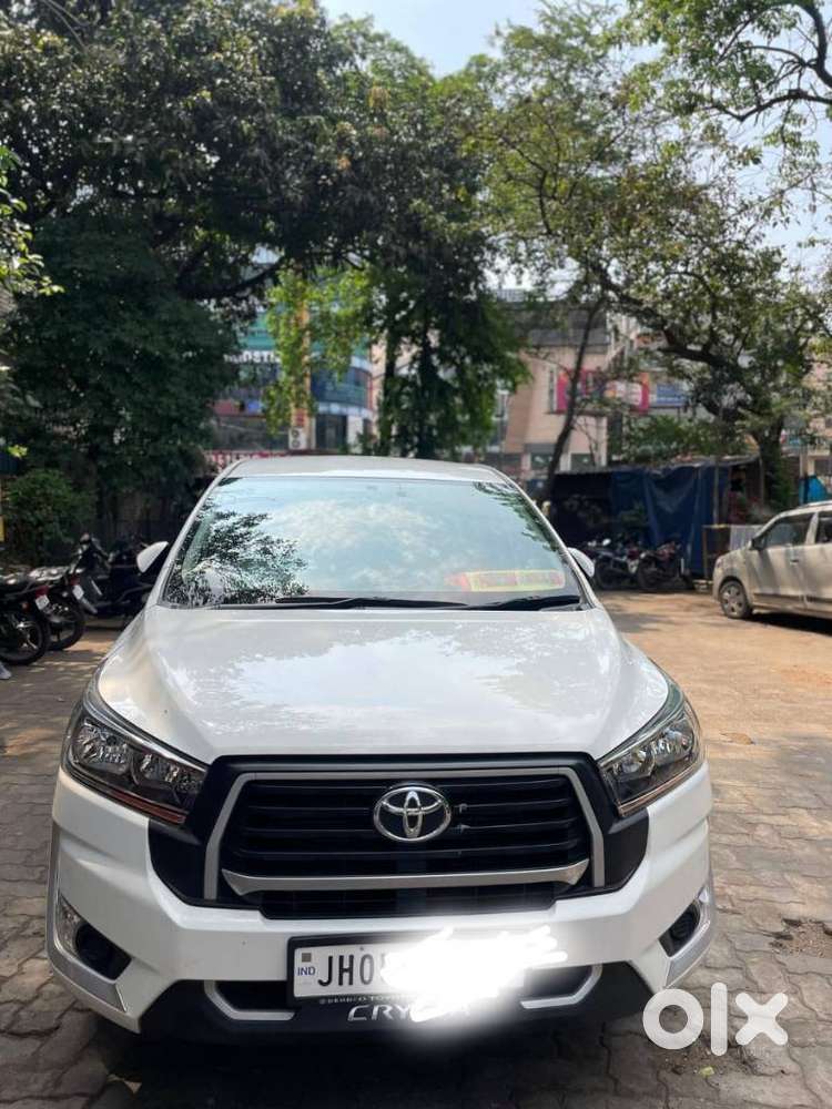Toyota Innova Crysta [2020-ongoing] 2.4 Gx 7 Str, 2025, Diesel