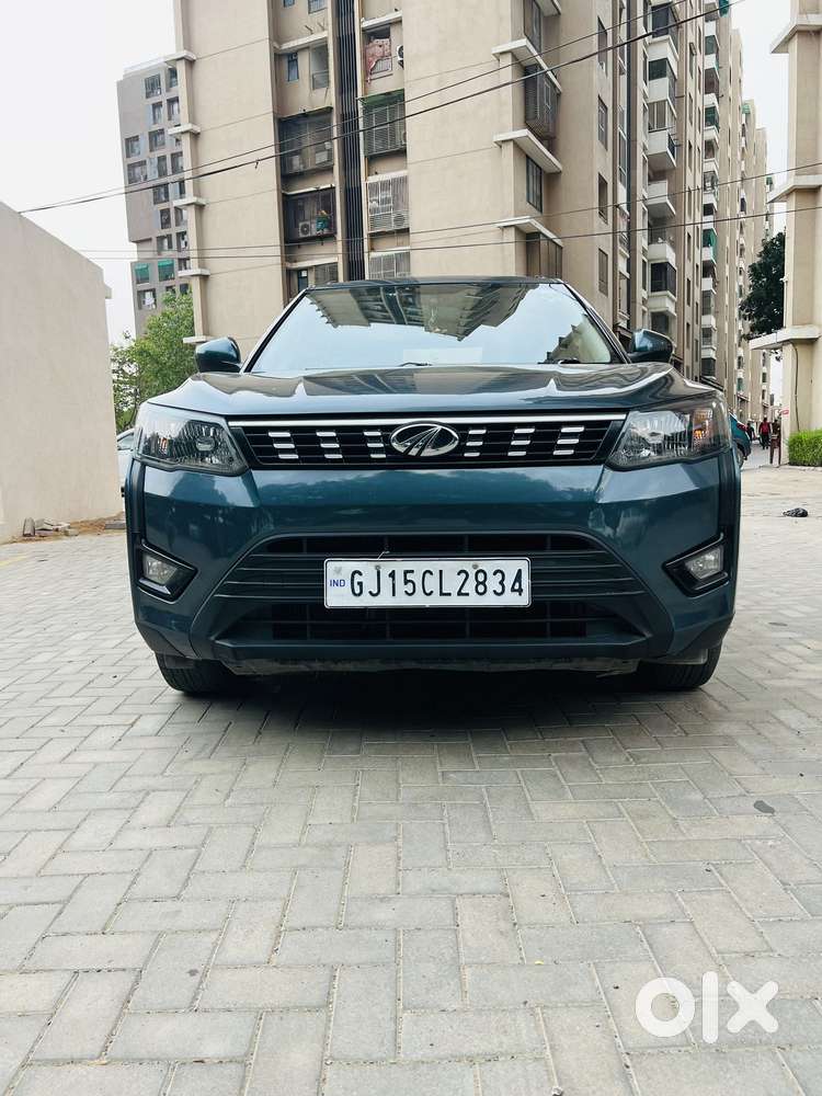 Mahindra Xuv300 1.2 W6 Amt Petrol, 2021, Cng & Hybrids