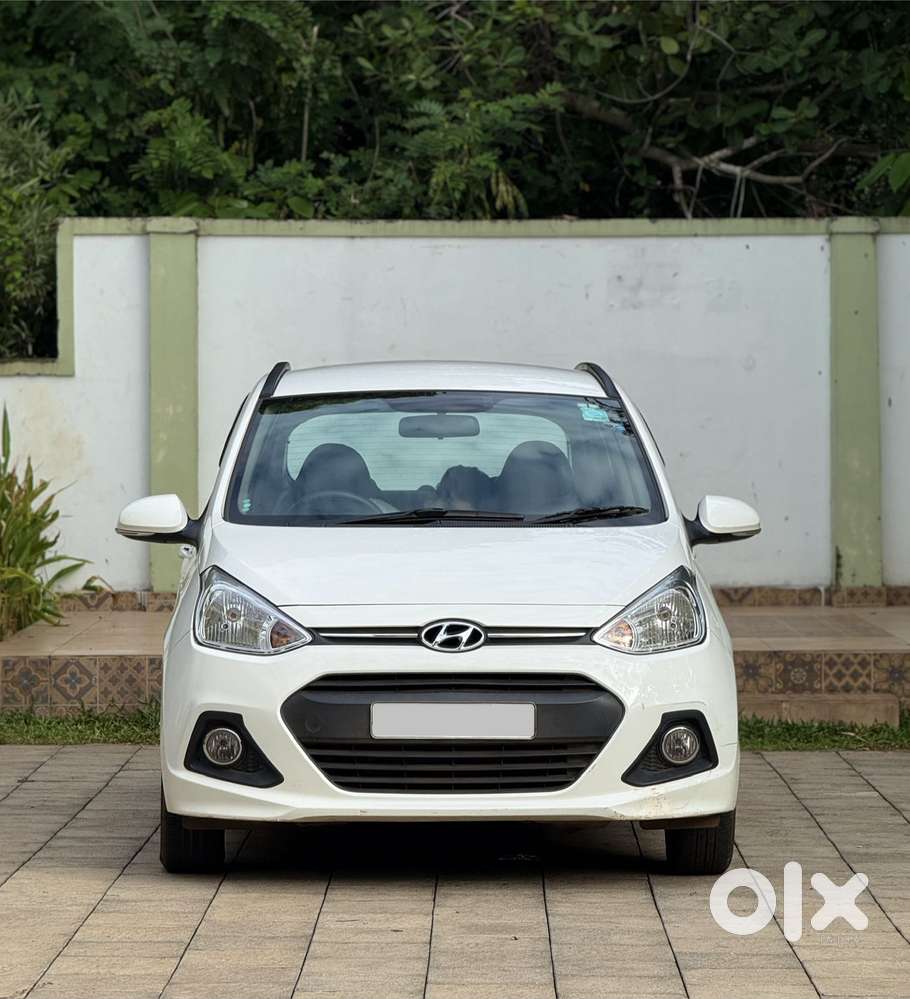 Hyundai I10 Sportz, 2016, Petrol