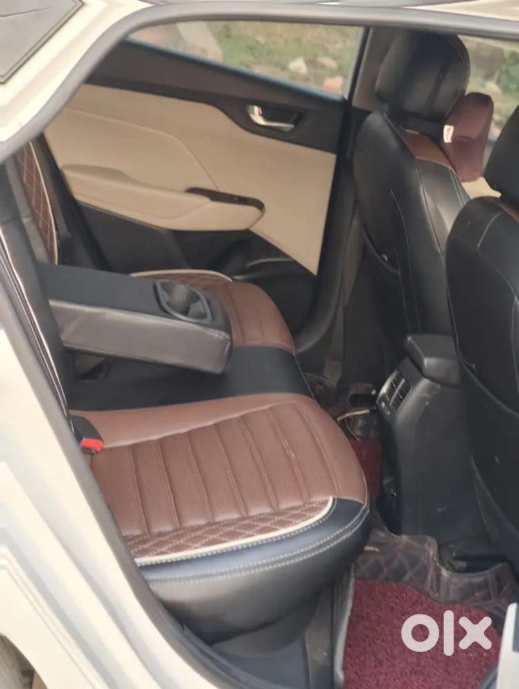 Hyundai Verna 2018 Petrol 119000 Km Driven With Cng And New Tyer