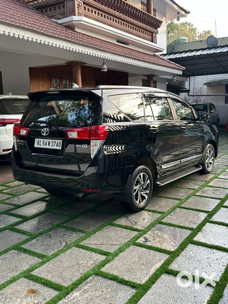 Toyota Innova Crysta 2.7 Gx At 8s, 2021