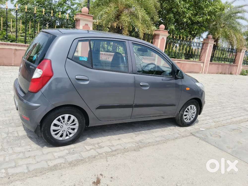 Hyundai I10 Sportz Petrol  Cng 2015
