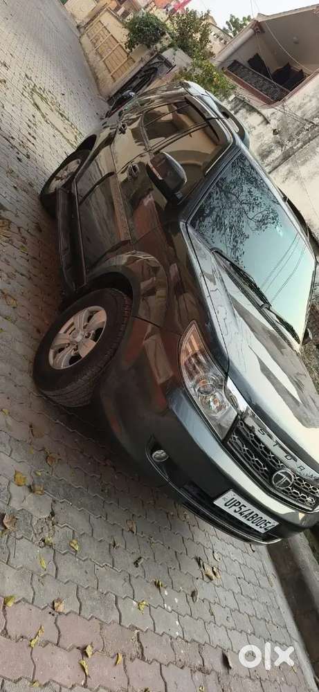Tata Safari Storme 12018 Diesel 68000 Km Driven