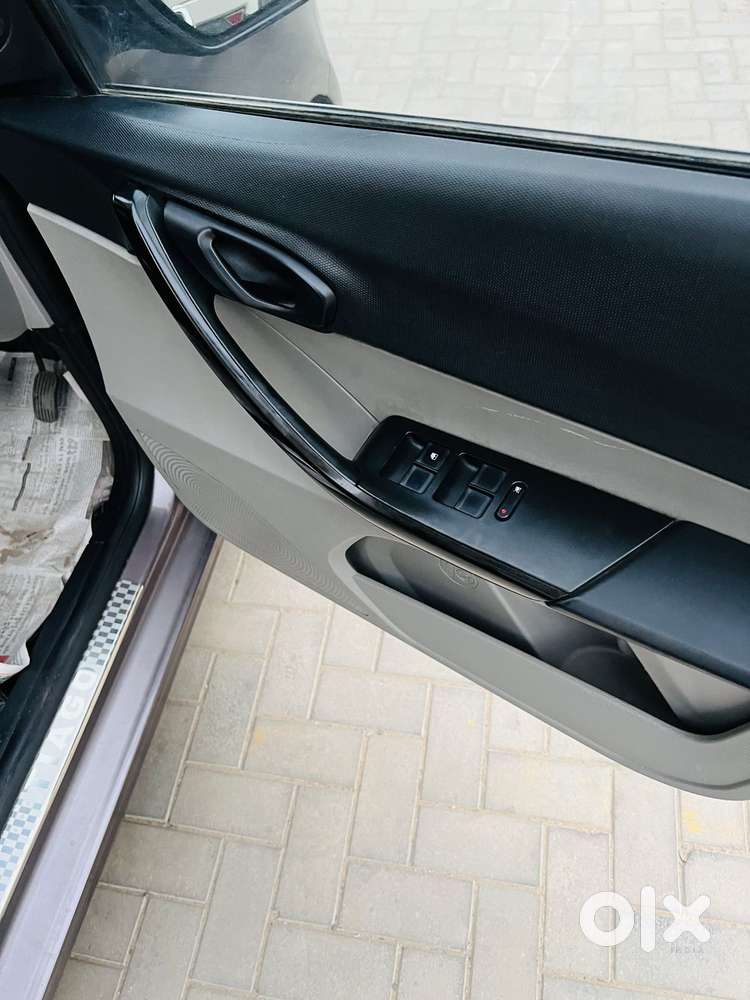 Tata Tiago 1.2 Revotron Xta, 2018, Cng & Hybrids
