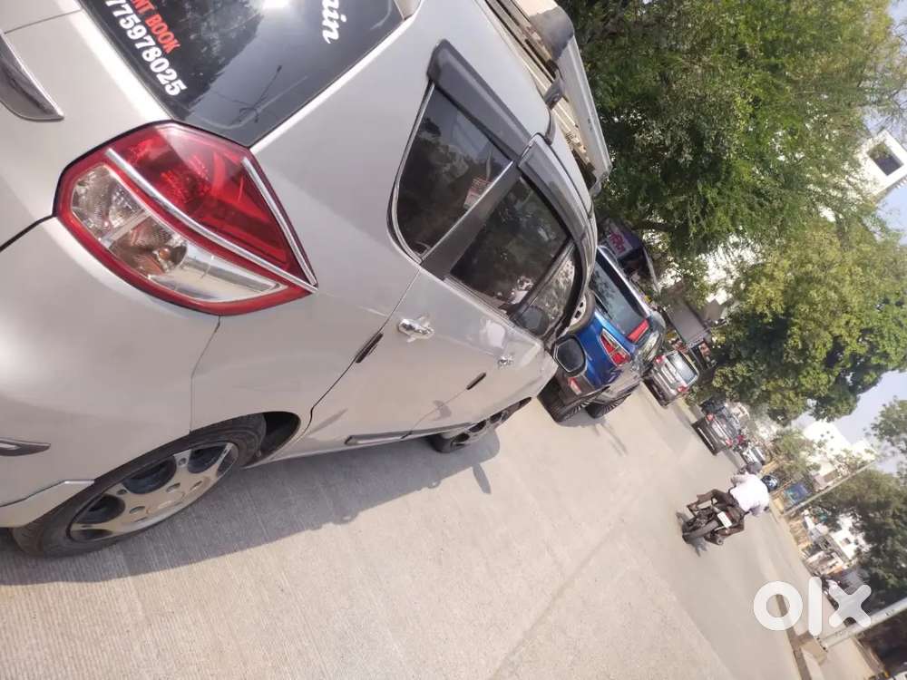 Maruti Suzuki Ertiga 2016
