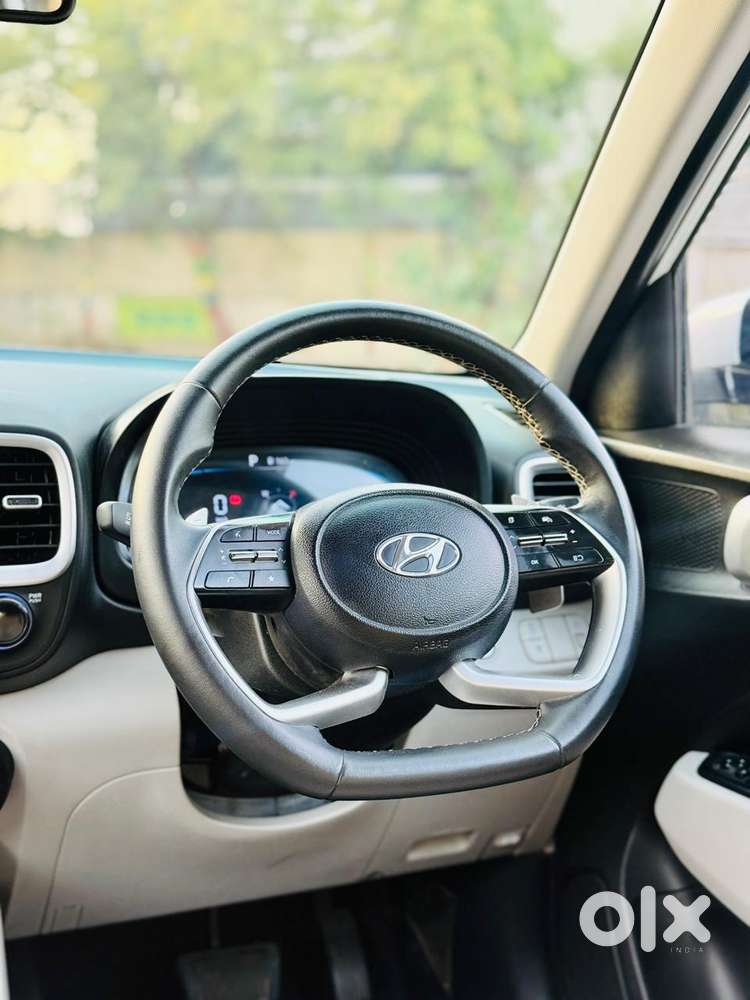 Hyundai Venue 1.0 Sx (o) Turbo Dct, 2023, Petrol