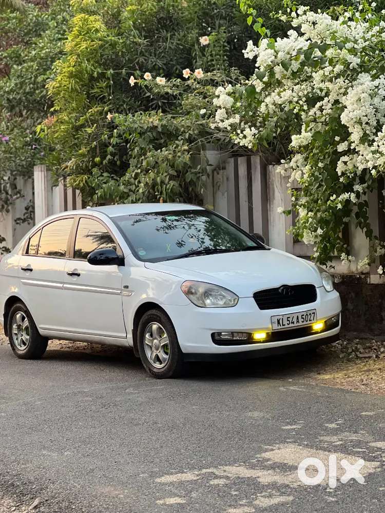 Hyundai Verna 2009 Diesel 150000 Km Driven