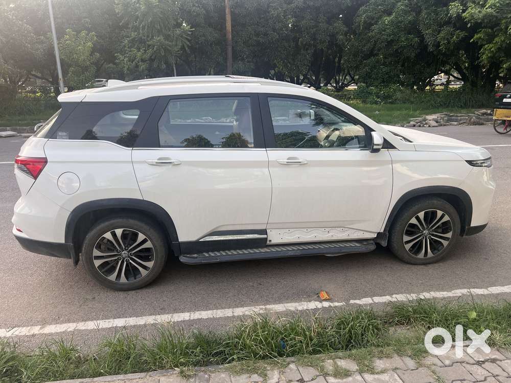Mg Hector Plus 1.5 Sharp Turbo Cvt 6 Str, 2022, Petrol