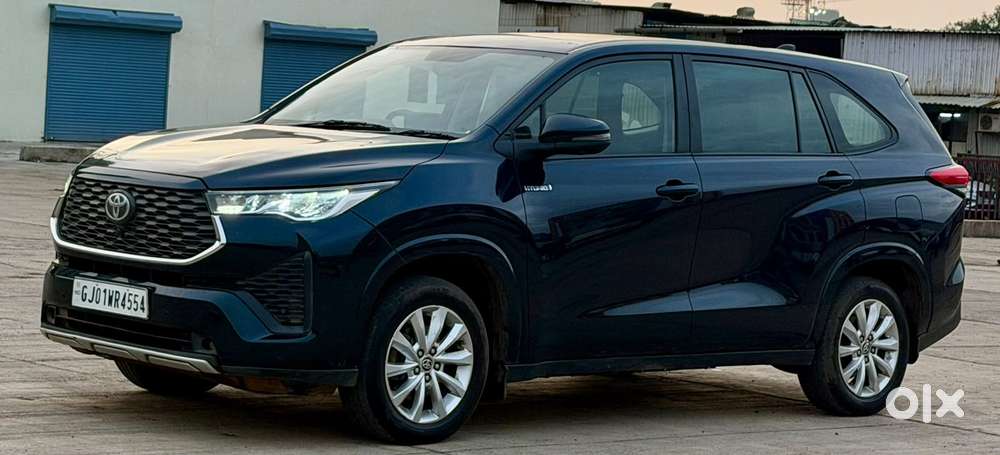 Toyota Innova Hycross 2.0 Vx Hybrid 8 Str, 2024, Petrol