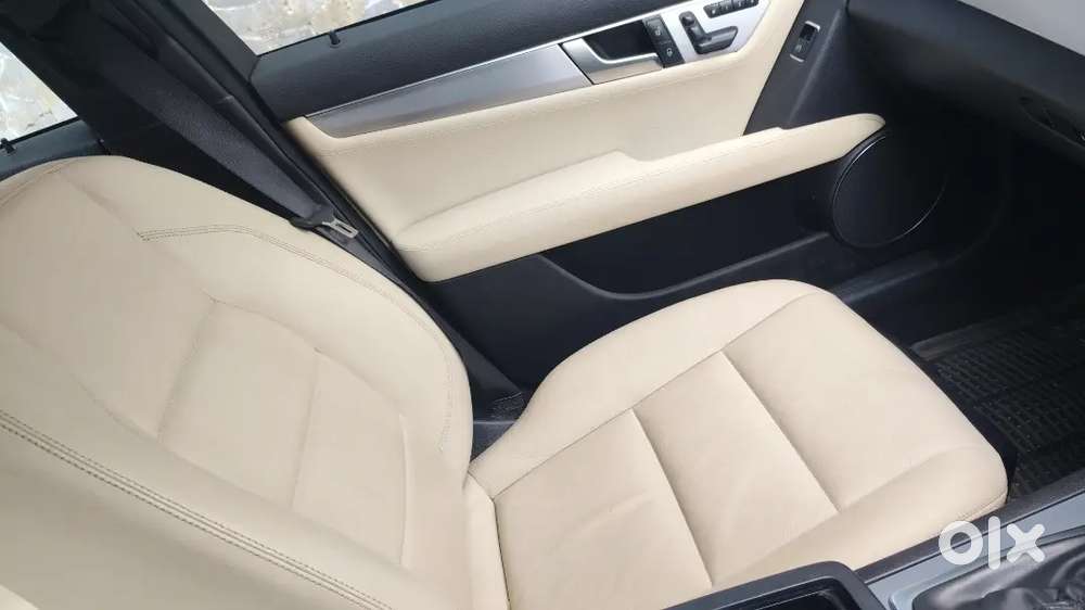Mercedes-benz C-class 11-2012 Petrol 22100 Km Driven At Chembur