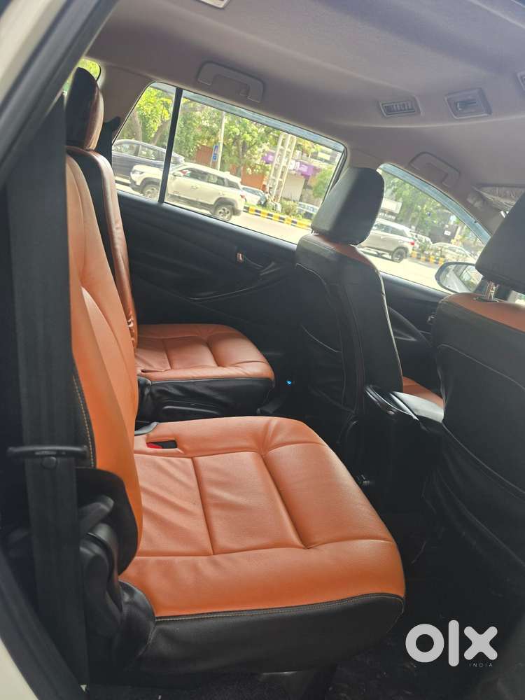 Toyota Innova Crysta 2.8 Gx At, 2017, Diesel