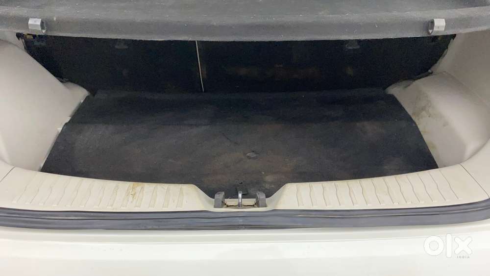 Mahindra Xuv300 W8 Option Diesel, 2022, Diesel