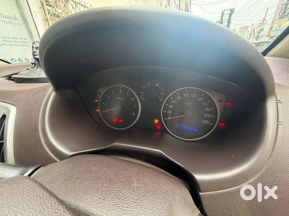 Hyundai I20 Sportz Petrol 2011