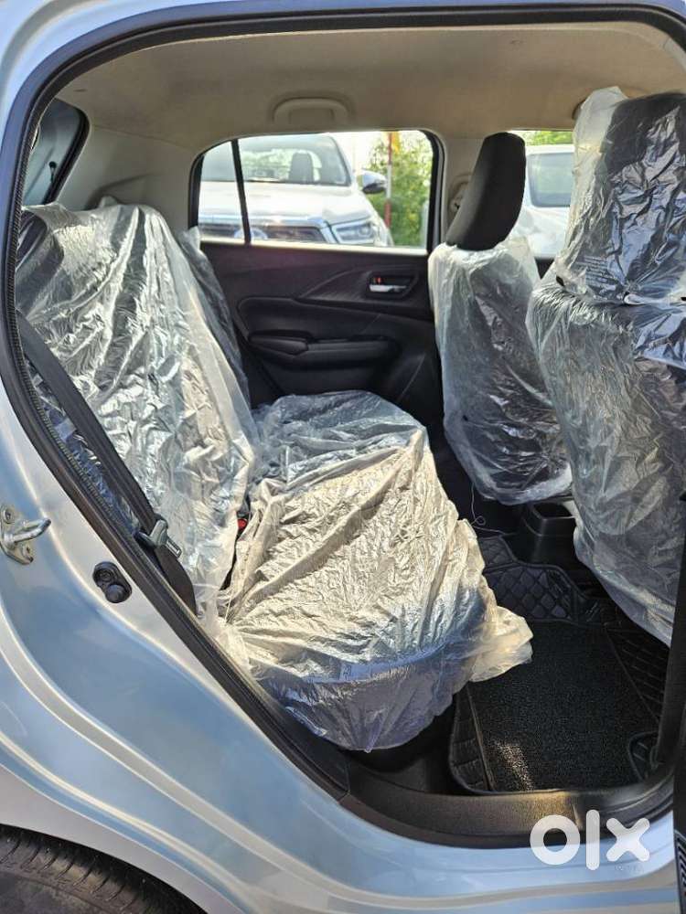 Maruti Suzuki Swift Vxi + Manual, 2024, Petrol