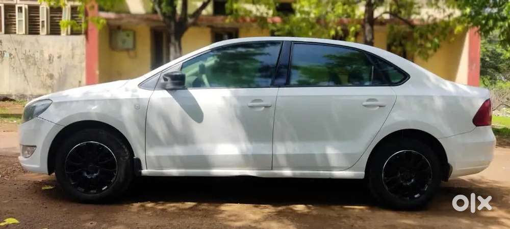 Skoda Rapid 2015