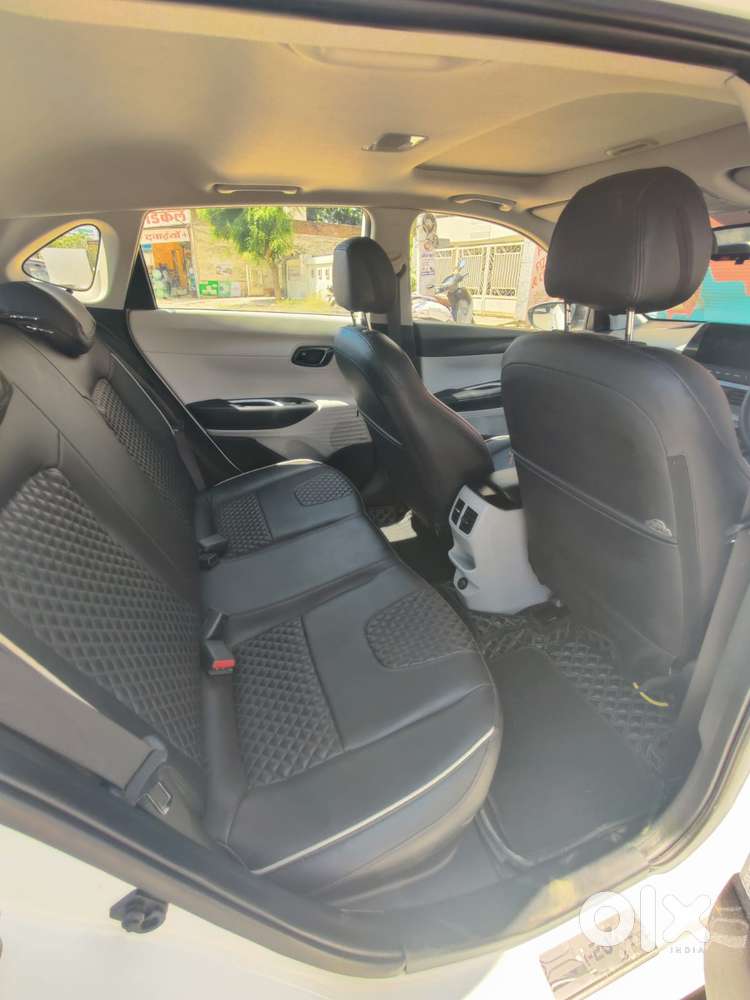 Hyundai I20 Asta (o) 1.2 Ivt, 2024, Petrol