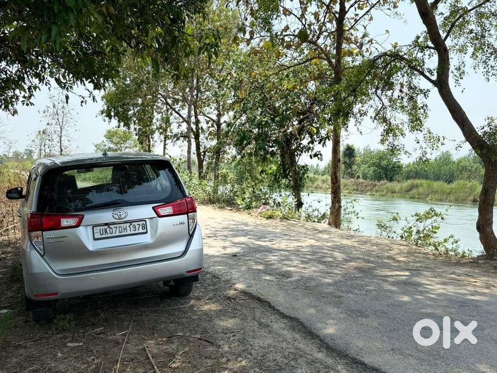 Toyota Innova Crysta 2018 Diesel Well Maintained