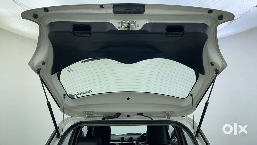 Maruti Suzuki Swift 1.3 Zxi, 2023, Petrol