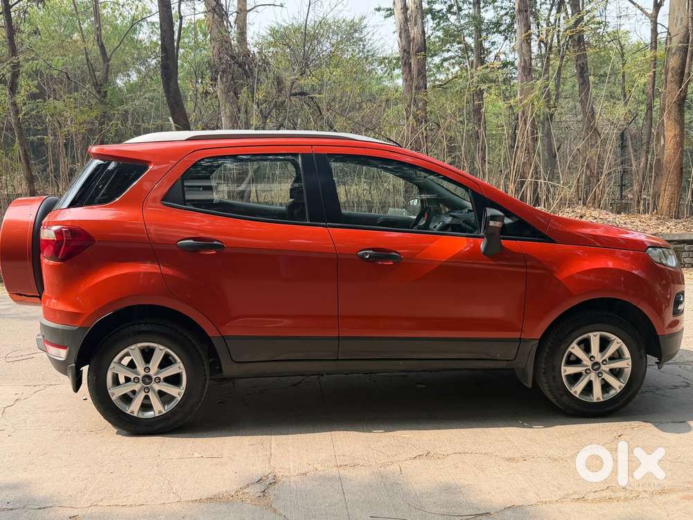 Ford Escort, 2014, Petrol