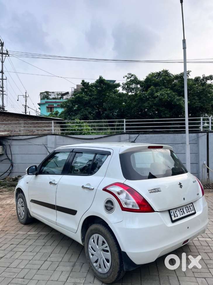 Maruti Suzuki Swift Vxi 1.2 Abs Bs-iv, 2017, Petrol