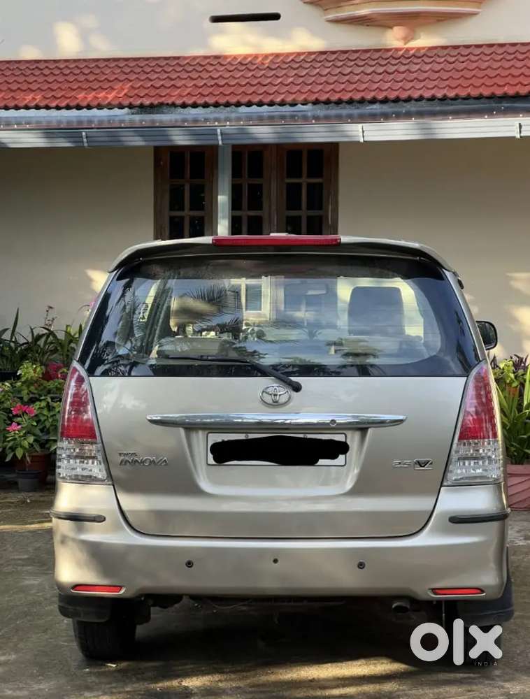 Toyota Innova 2010 Cars 1753694426