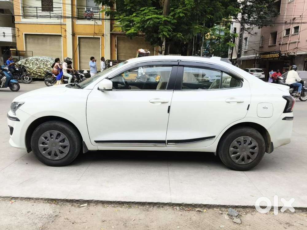 Maruti Suzuki Dzire 1.2 Vxi Cng, 2025, Cng & Hybrids
