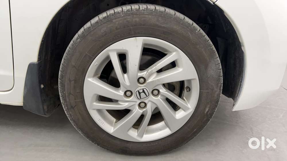 Honda Jazz [2020-2023] 1.2 V I-vtec Mt, 2017, Petrol