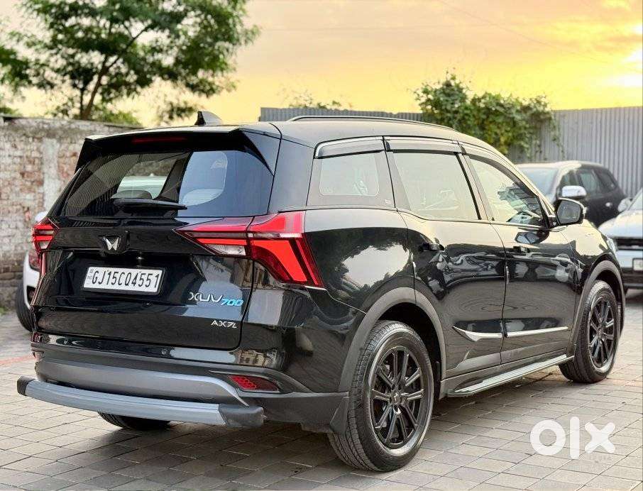 Mahindra Xuv700 2.2 Ax 7 Diesel At Luxury Pack Str, 2025, Diesel