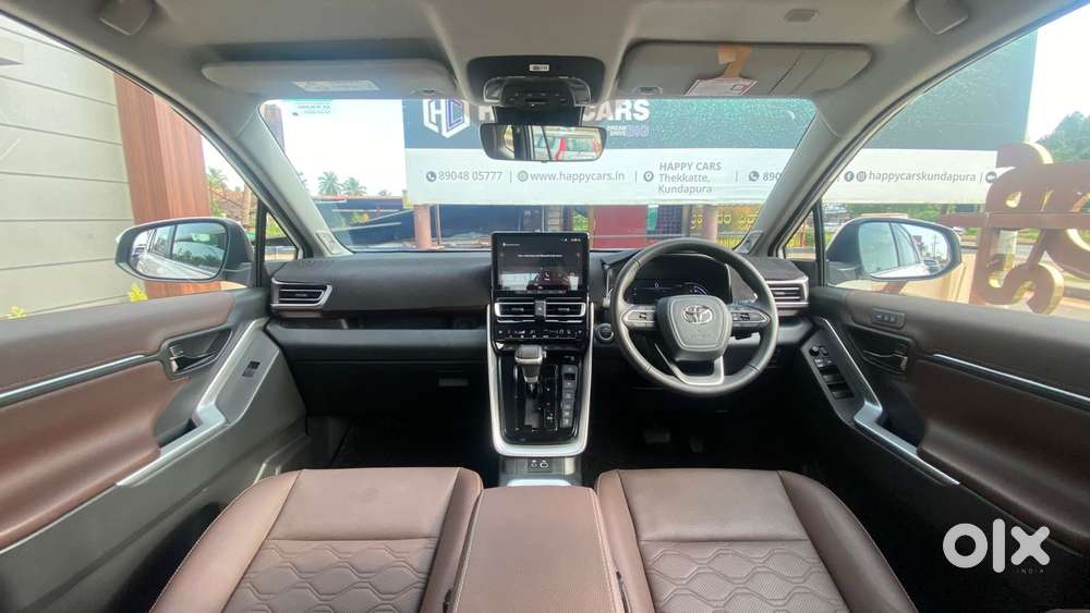 Toyota Innova Hycross 2.0 Zx (o) Hybrid 7 Str, 2025, Petrol