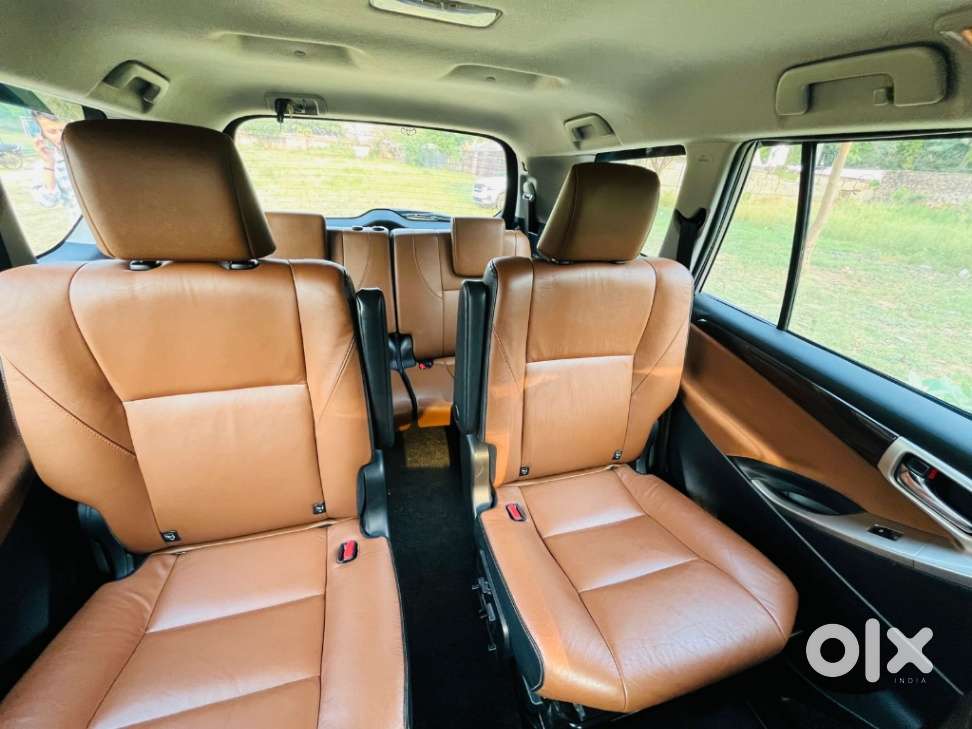 Toyota Innova Crysta 2.8 Z, 2016, Diesel