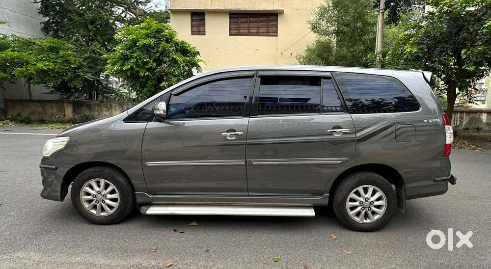 Toyota Innova 2.5 V 8 Str, 2013, Diesel