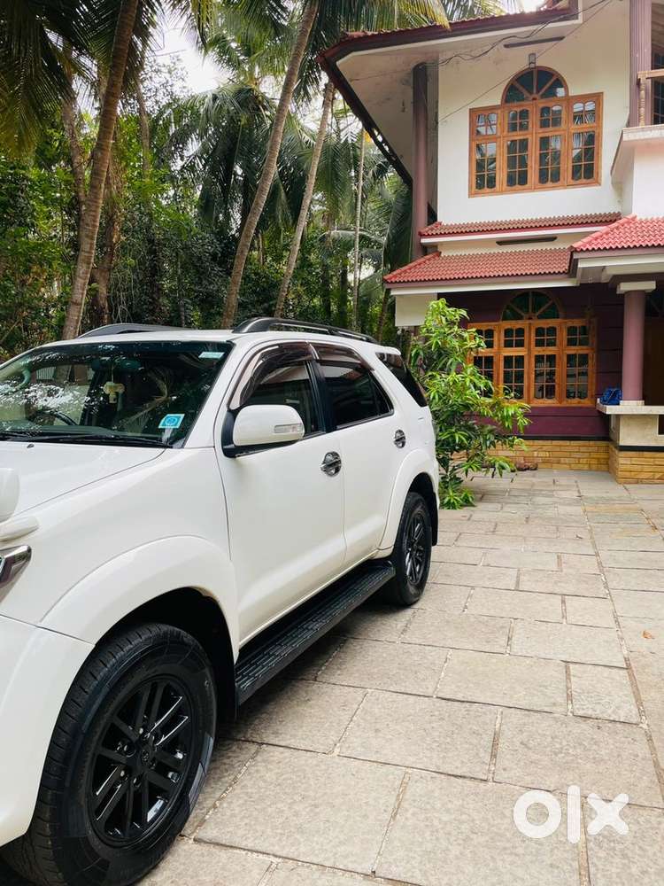 Toyota Fortuner Diesel 2012