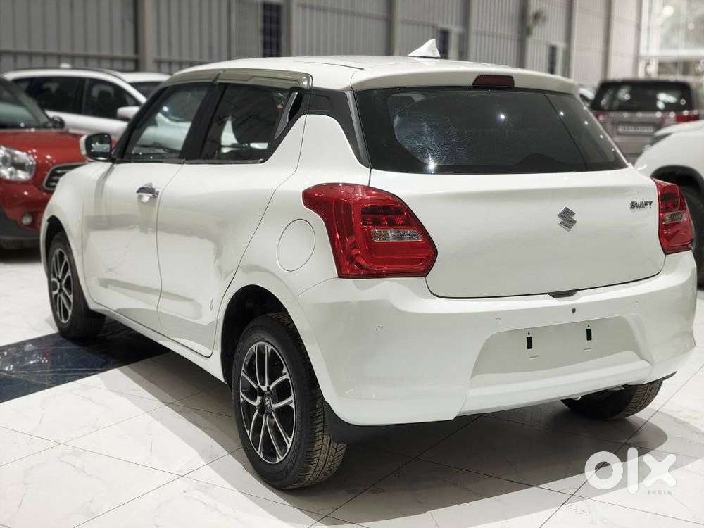 Maruti Suzuki Swift Vxi Optional, 2022, Petrol
