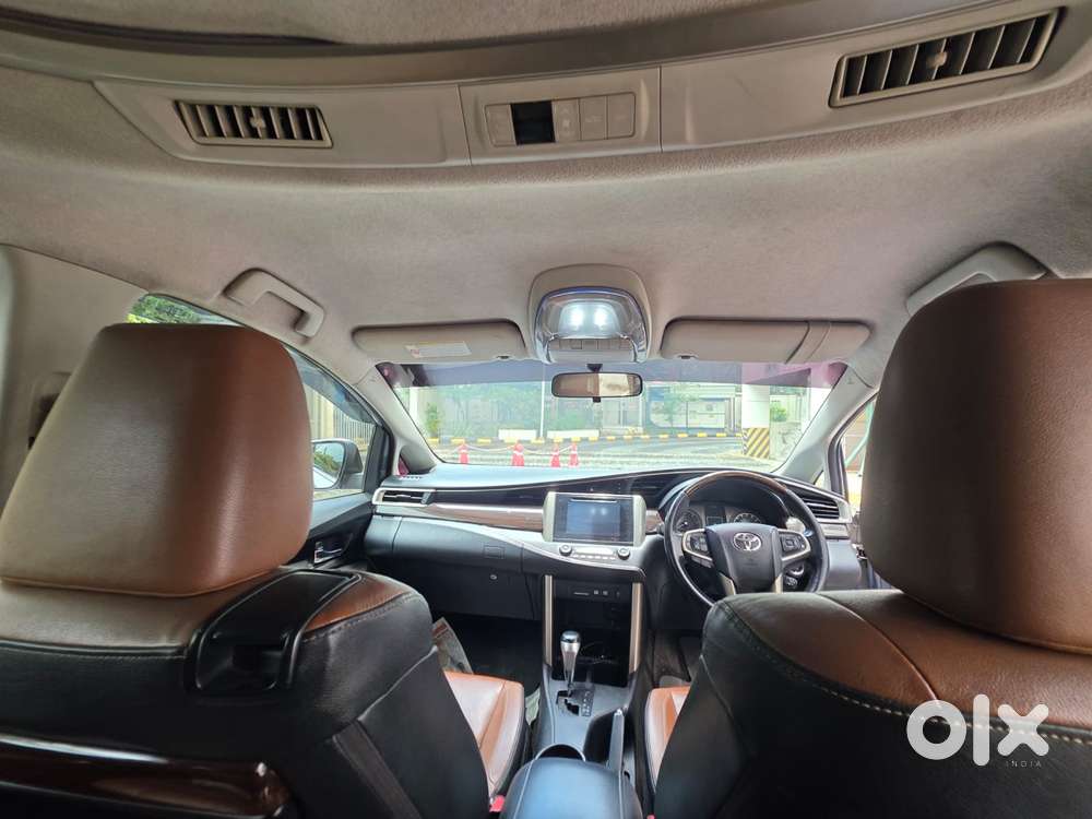 Toyota Innova Crysta 2.8z Automatic, 2016, Diesel