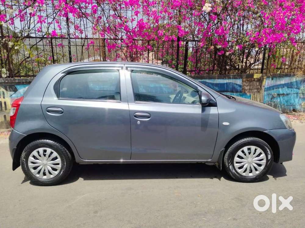 Toyota Etios Liva 2013-2014 G, 2014, Petrol