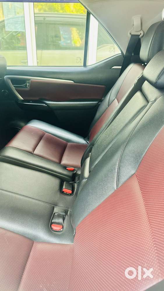 Toyota Fortuner Legender 4x2 At 2.8, 2022, Diesel