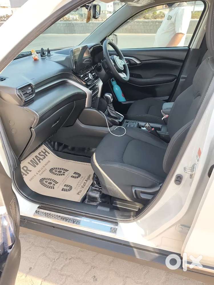 Toyota Urban Cruiser Hyryder 2025 Drive At