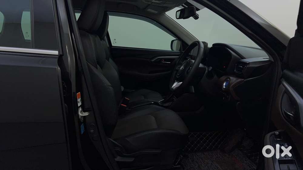 Toyota Urban Cruiser Hyryder 1.5 V Hybrid, 2024, Cng & Hybrids
