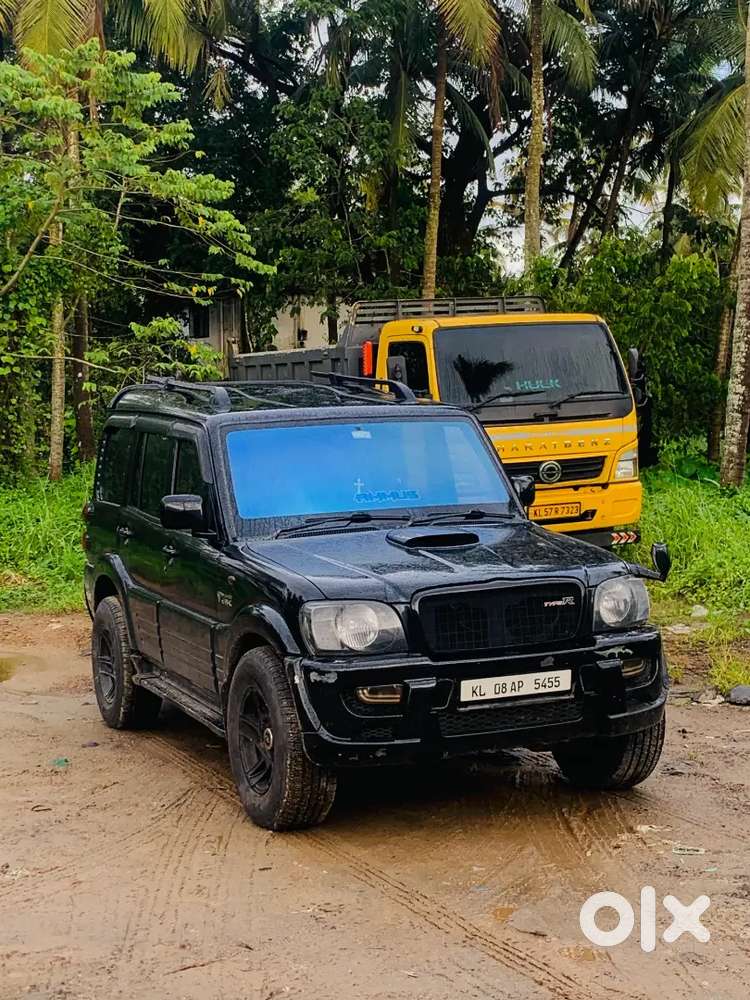 Mahindra Scorpio Classic 2009 Diesel 200000 Km Driven