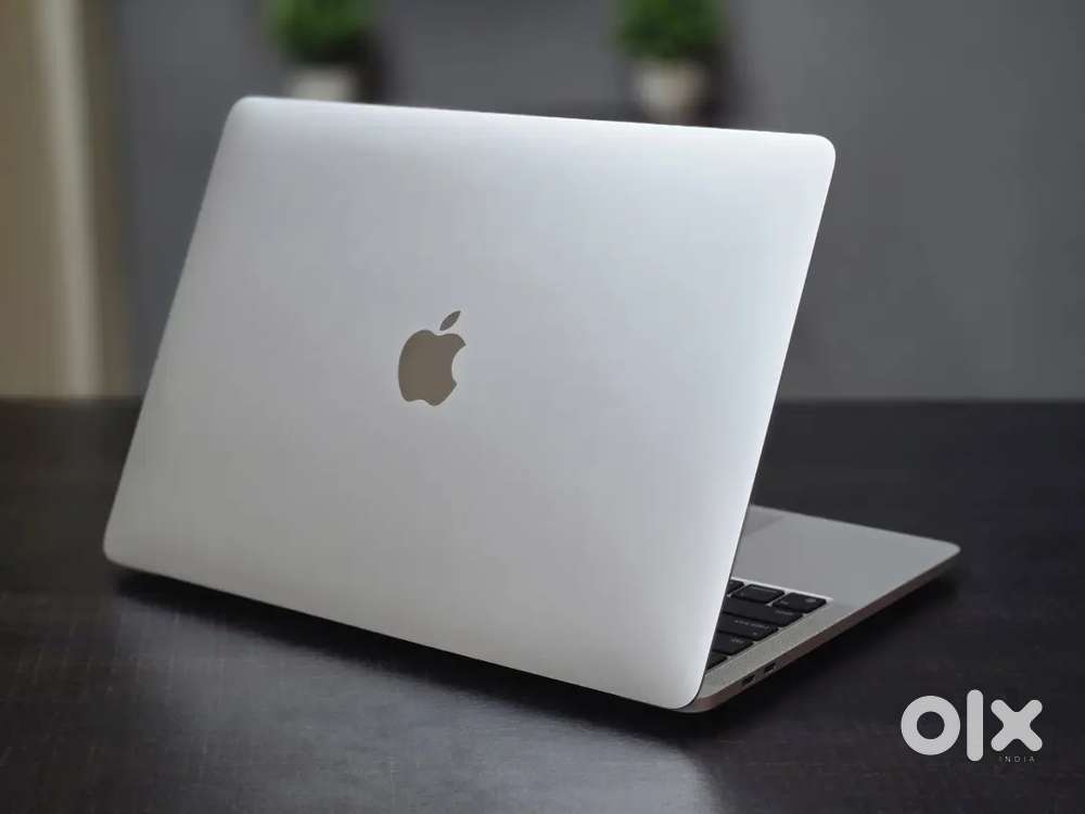 MacGallery Macbook Pro M1 13-inch Silver Edition 8gb 256gb All ok