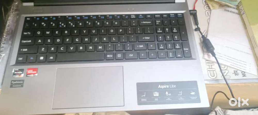 Acer aspire lite amd rygen 5 AL15-41