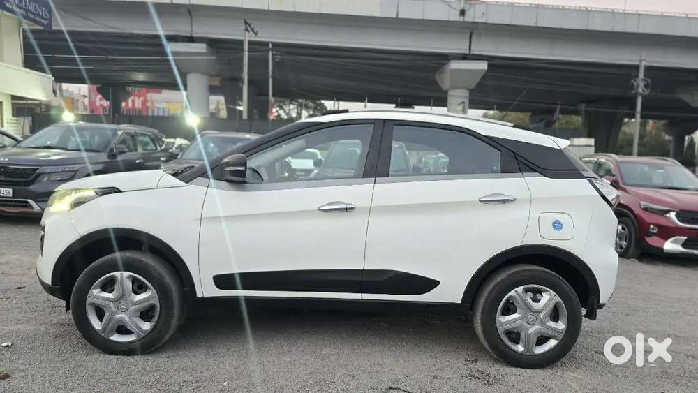 Tata Nexon Xm (s) 2021 Petrol  85k Km  Strong Build Suv  Negotiable
