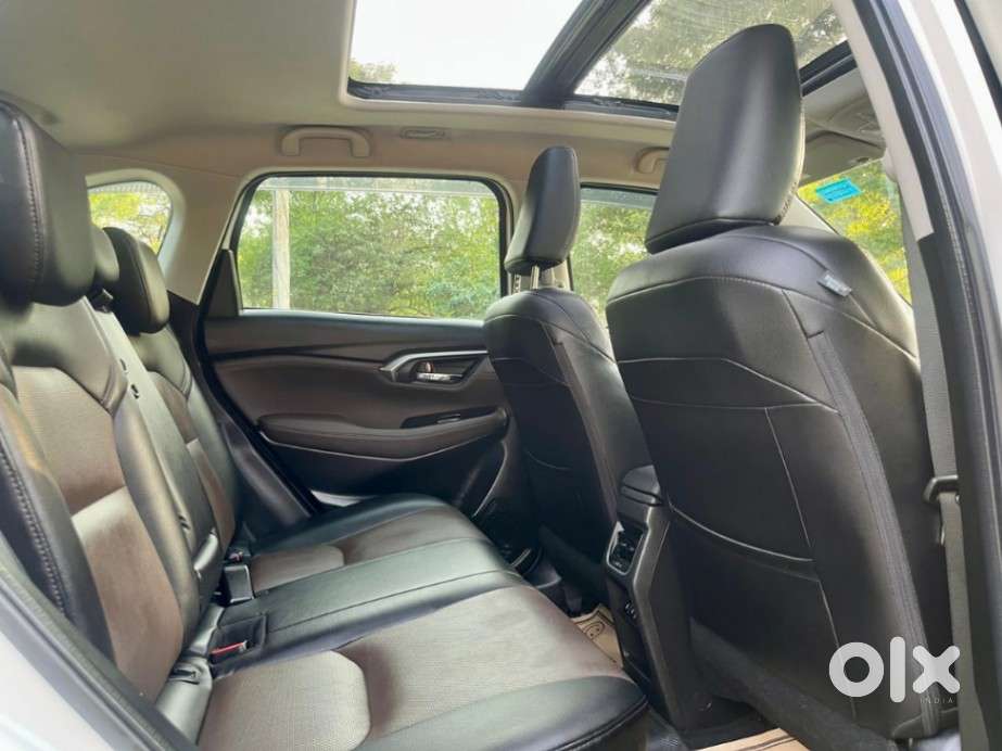 Toyota Urban Cruiser Hyryder 1.5 V Hybrid, 2023, Petrol