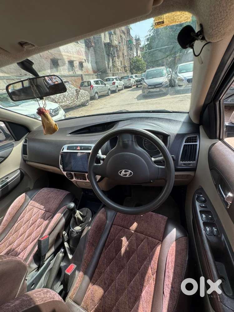Hyundai I20 Petrol Manual 2013