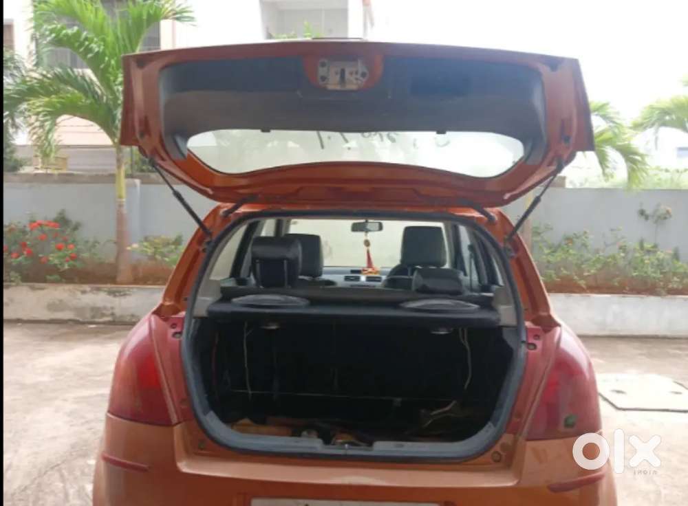 Maruti Suzuki Swift 2005 Petrol 113000 Km Driven