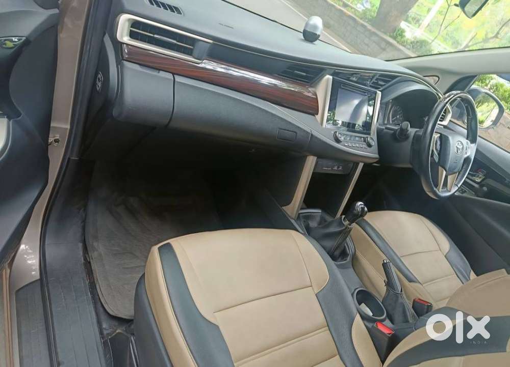 Toyota Innova Crysta 2.4 V 8 Str, 2017, Diesel
