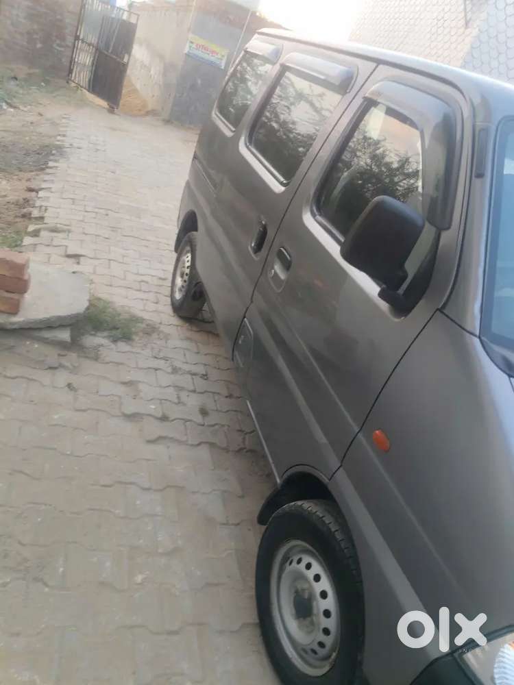 Maruti Suzuki Eeco 2023 Petrol 33000 Km Driven