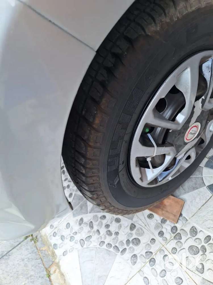 Maruti Alto 800 Vxi 
Full Insurance
New Tyre Apollo
New Amaron Battery