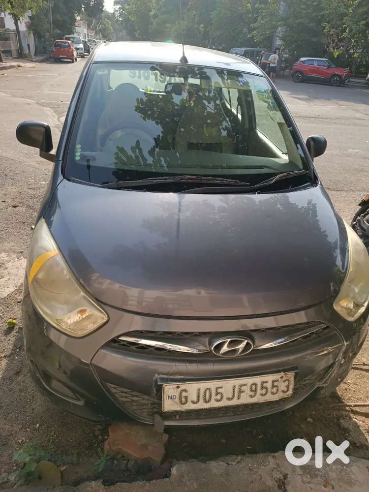 Hyundai I10 2014 Petrol/cng Grey Colour In Very Good Conditionfor Sell