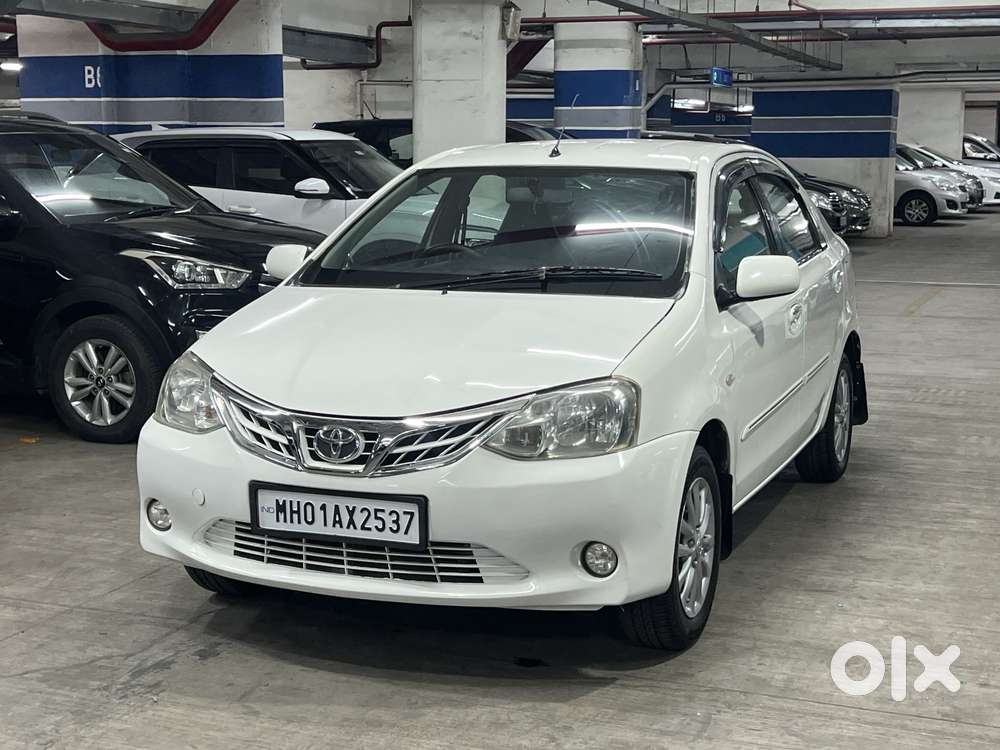 Toyota Etios V, 2011, Petrol